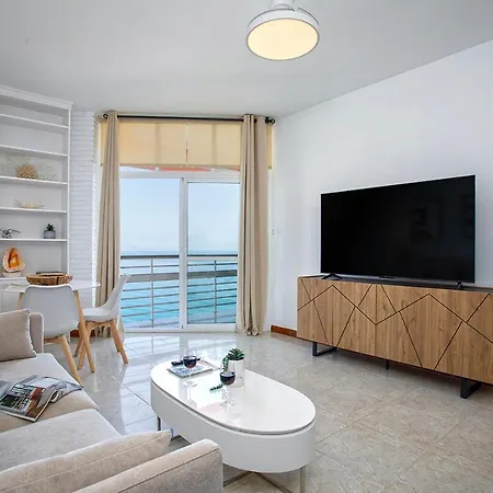 Coqueto Atico Junto A La Playa By Rent Me