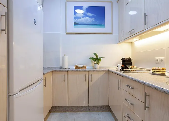 Apartamento Coqueto Atico Junto A La Playa By Rent Me